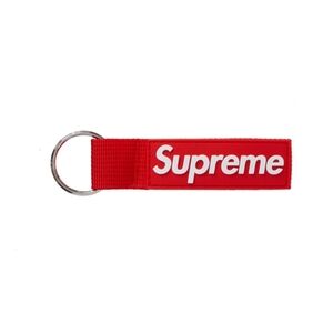 SUPREME KEYCHAIN